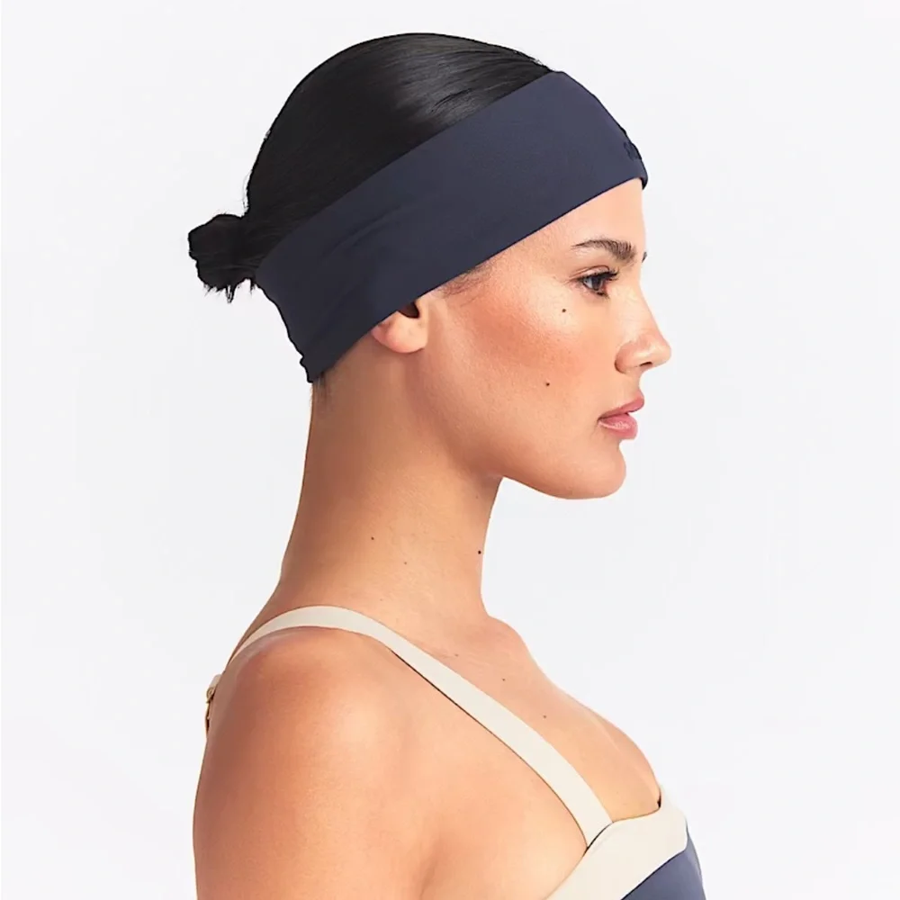 Nike SKIMS Headband Deep Royal - Picture 2 of 4